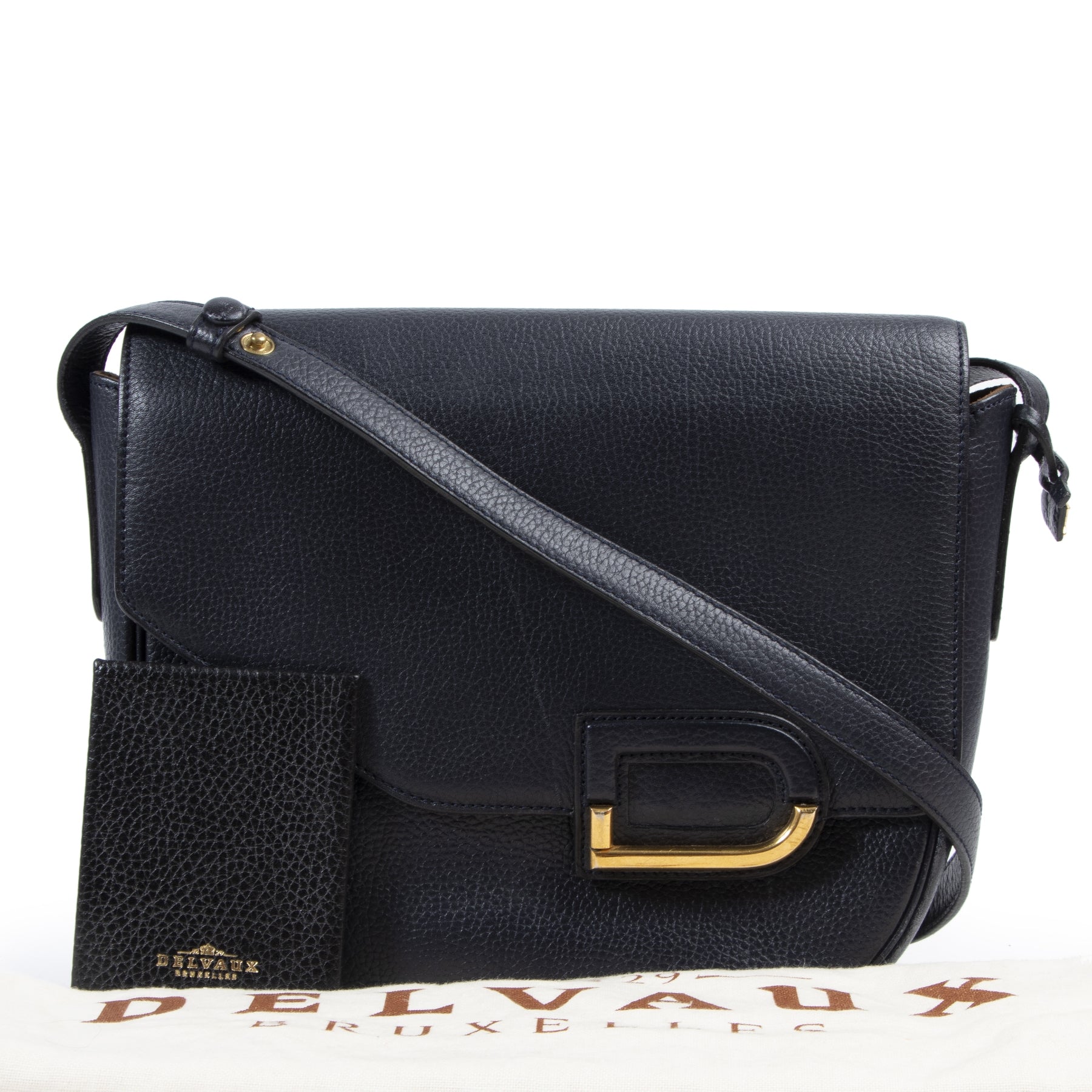 Delvaux vintage online webshop bij LabelLOV Antwerpen.