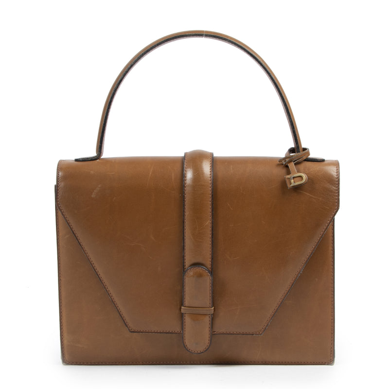Koop authentieke tweedehands Delvaux handtassen met juiste prijs bij LabelLOV.