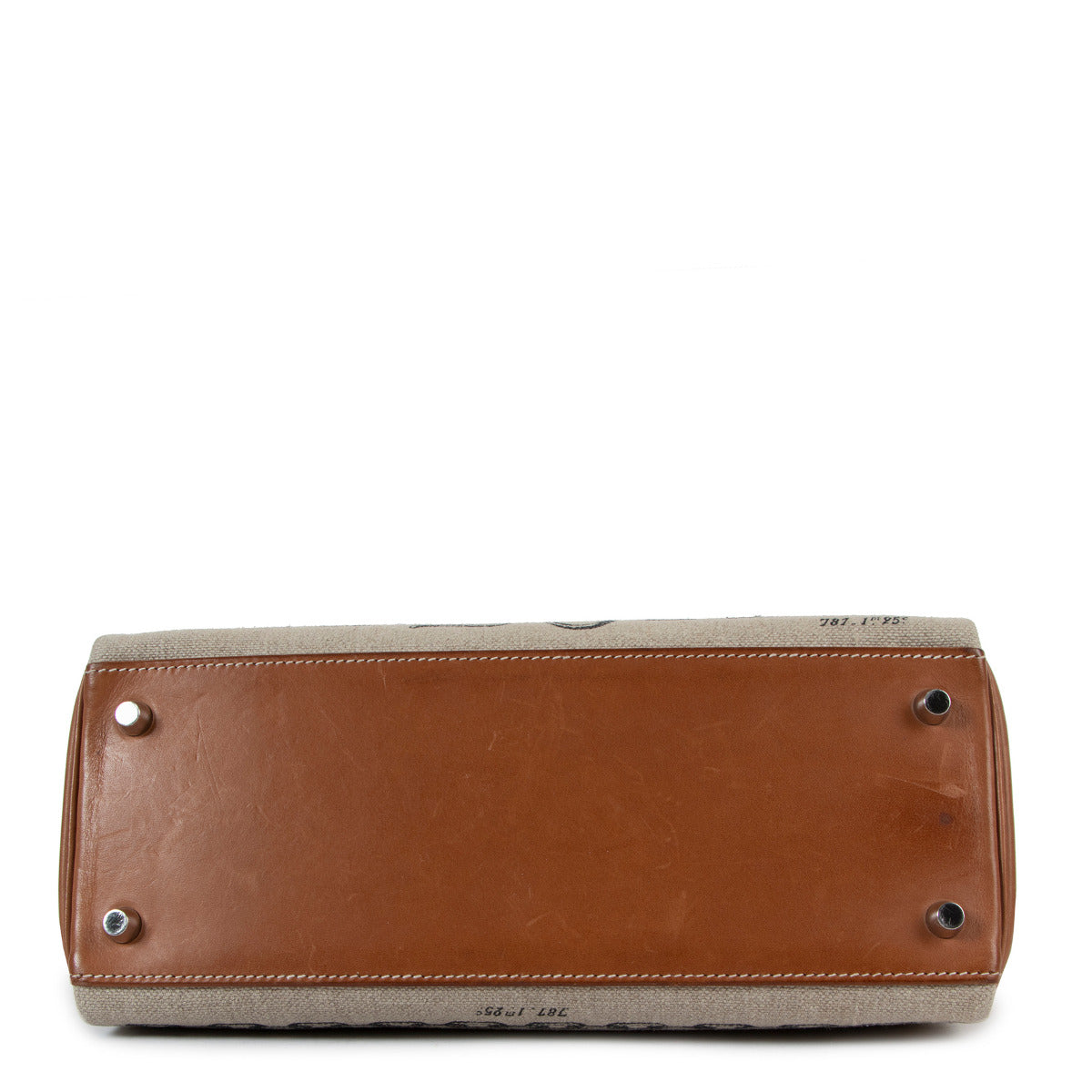 Bottom picture of authentic designer Hermès Kelly 28 Toile de Camp Dechainee Fauve Barenia available at LabelLOV luxury in Antwerpen.