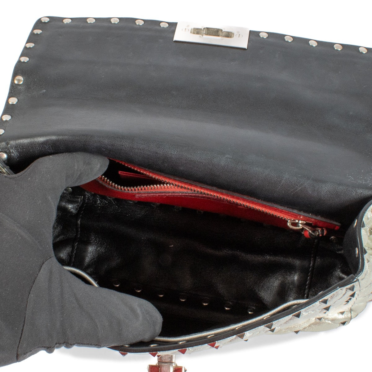 Buy authentic second hand Valentino Silver Quilted Leather Medium Rockstud Spike Crossbody at Labellov.com
