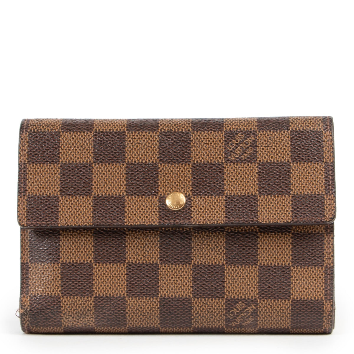 Buy and sell your authentic designer accessories such as this Louis Vuitton Wallet only at Labellov secondhand luxury in Antwerp.