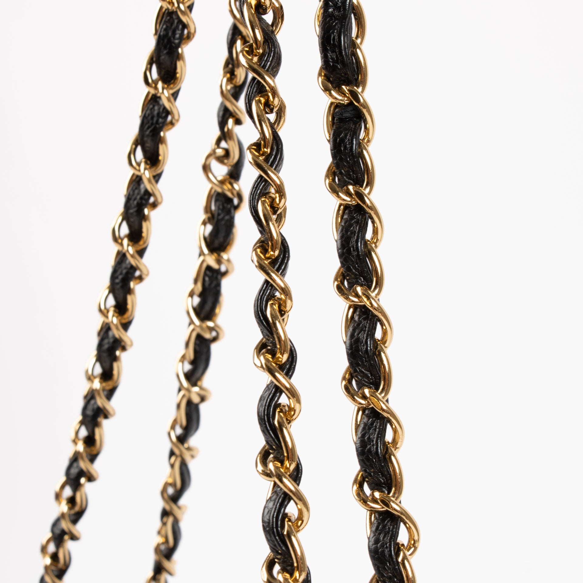 Shop the authentic Chanel Black Caviar Maxi Classic Flap Bag on Labellov.com !