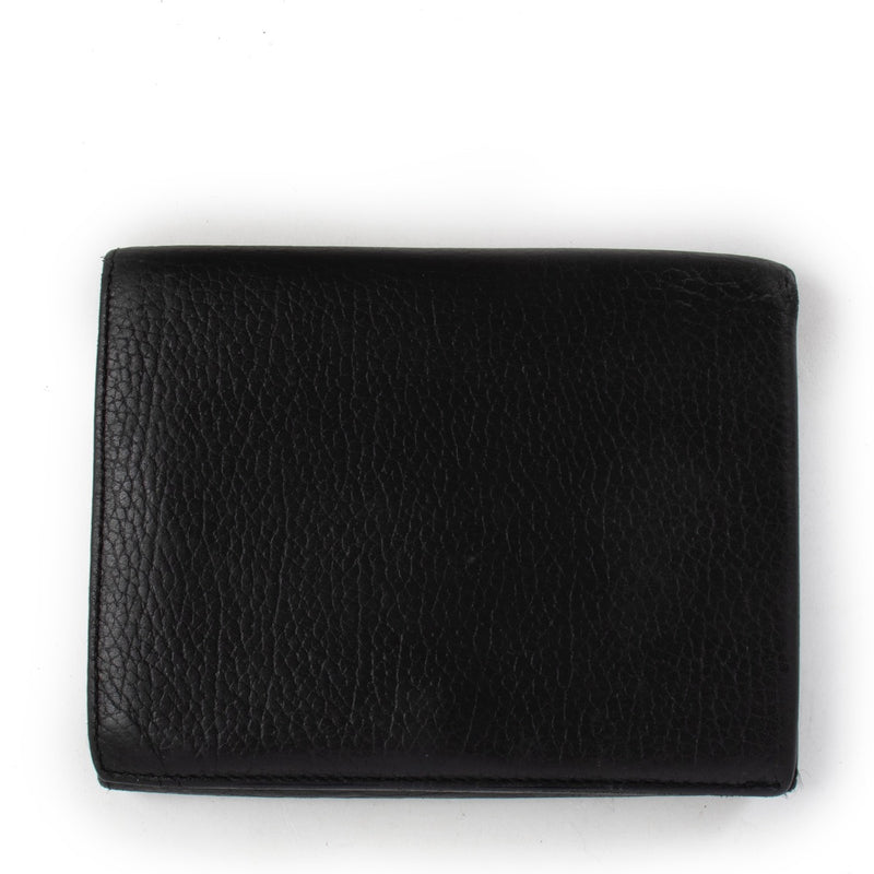 Shop safe online at Labellov in Antwerp this 100% authentic second hand Delvaux Black Leather Wallet