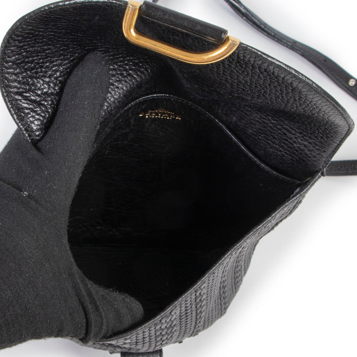Shop safe online at Labellov in Antwerp this 100% authentic second hand Delvaux Black Toile De Cuir Crossbody