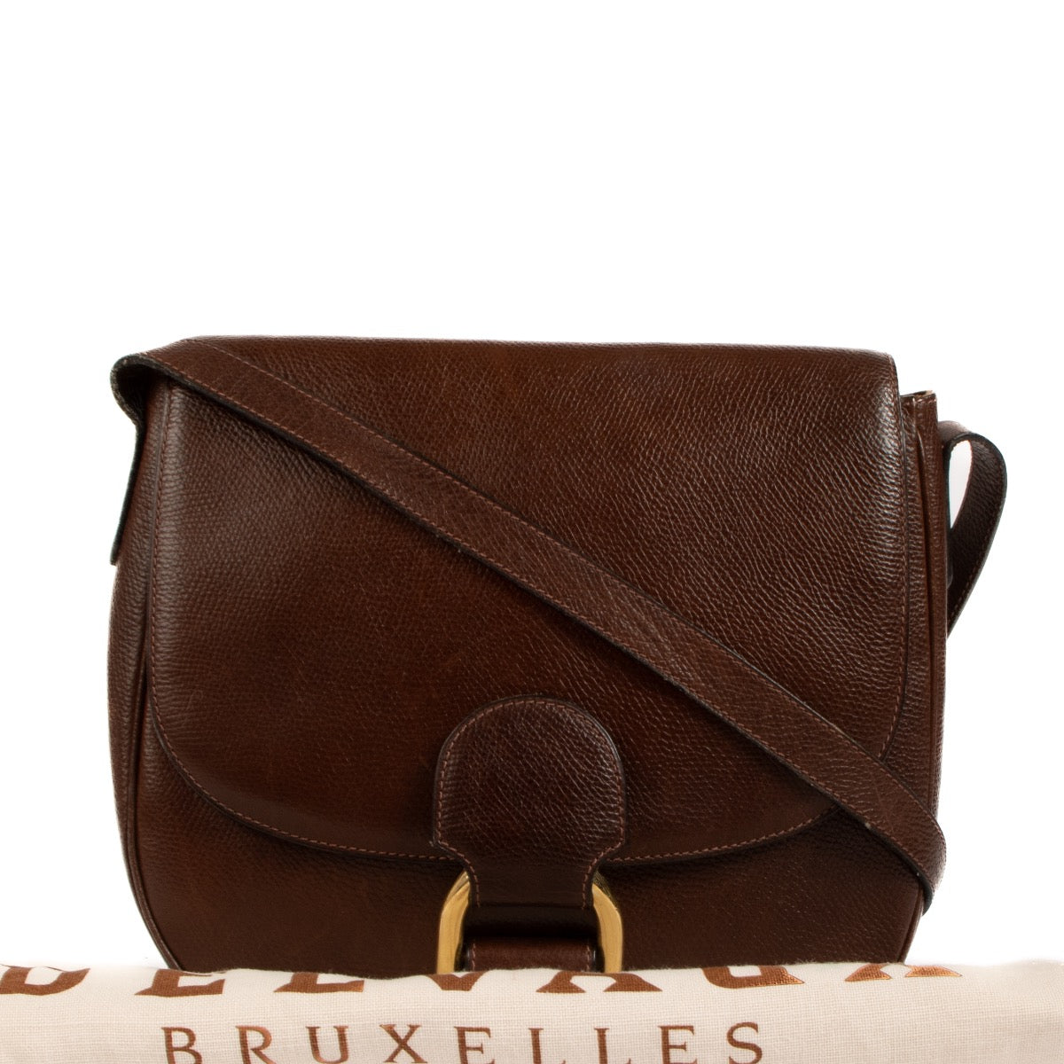 Shop safe online at Labellov in Antwerp, Brussels and Knokke this 100% authentic second hand Delvaux Brown Pebbled Leather Crossbody