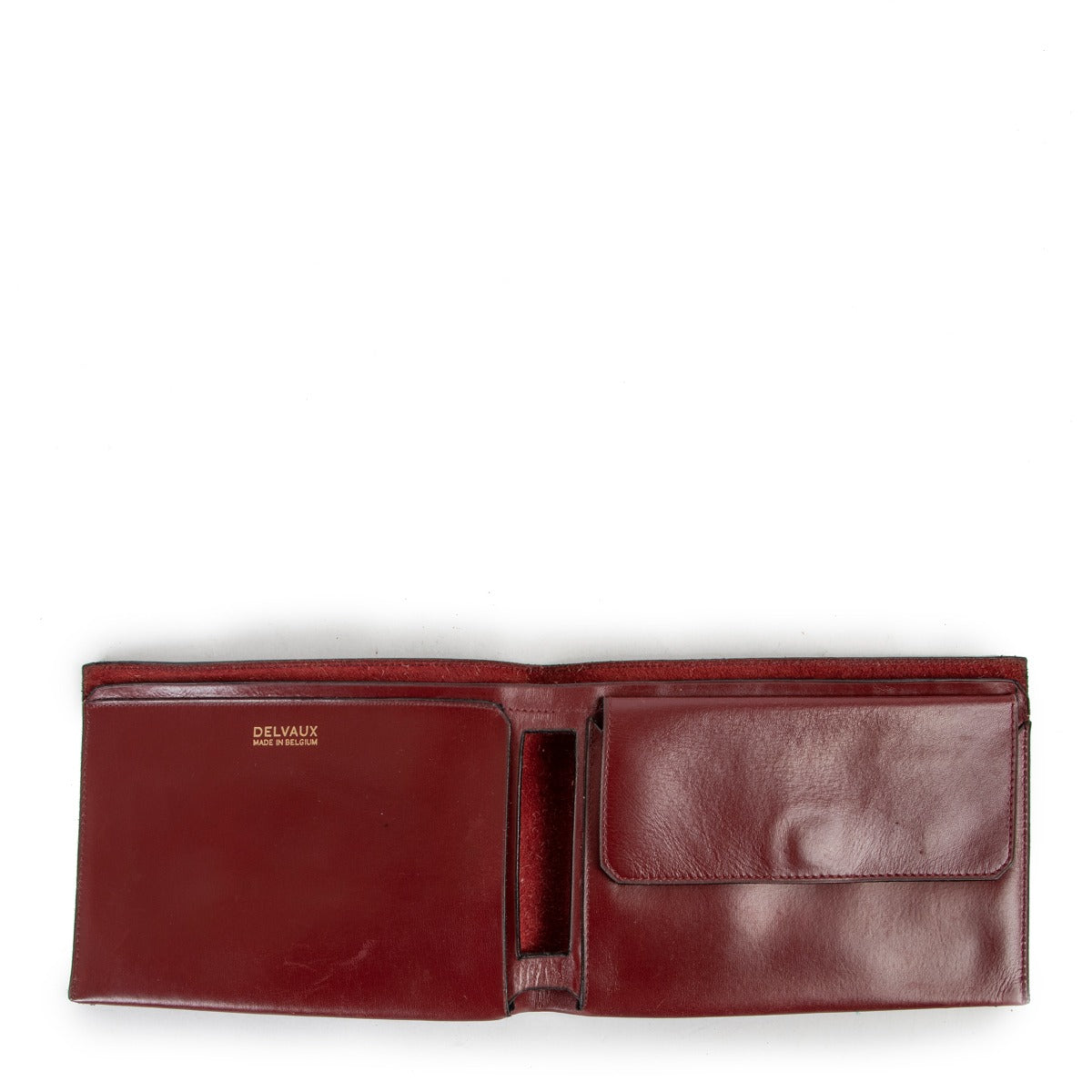 Vintage Delvaux Burgundy Wallet available at Labellov. Secondhand designer Delvaux items available now online or in store.