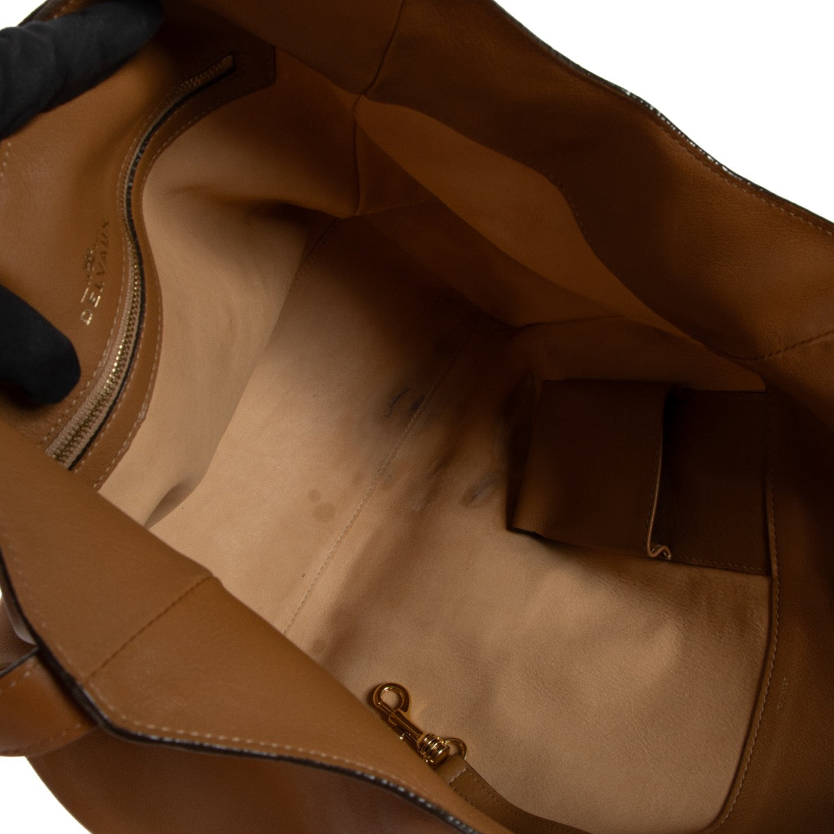 Shop 100% authentic second-hand Delvaux Vegetale Polo Givry Besace Shoulder Bag on Labellov.com