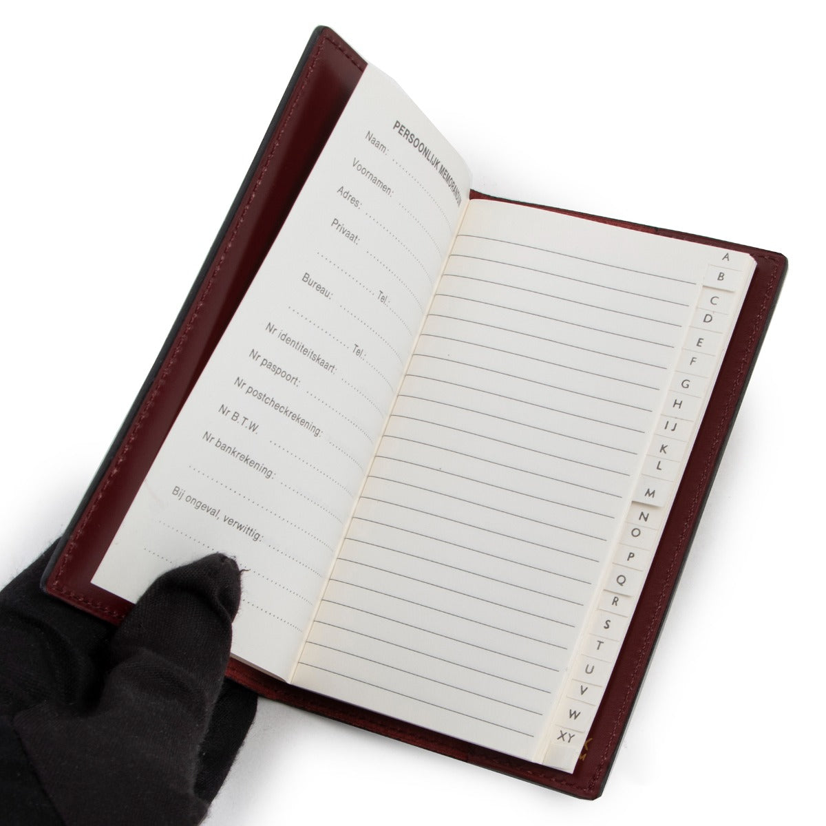 Delvaux Burgundy Address Book vintage. Available now at Labellov secondhand Delvaux Burgundy Address Book for a reasonable price and in good condition. Buy online, at our online shop. 100% authenticity guaranteed