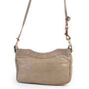 Shop and sell safe online for the best price at Labellov. Shop safe online your secondhand Balenciaga bag.