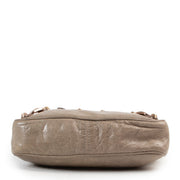 Shop and sell safe online for the best price at Labellov. Shop safe online your secondhand Balenciaga bag.