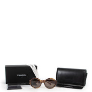 Shop safe online brown leopard authentic second hand Chanel sunglasses at Labellov in Antwerp.