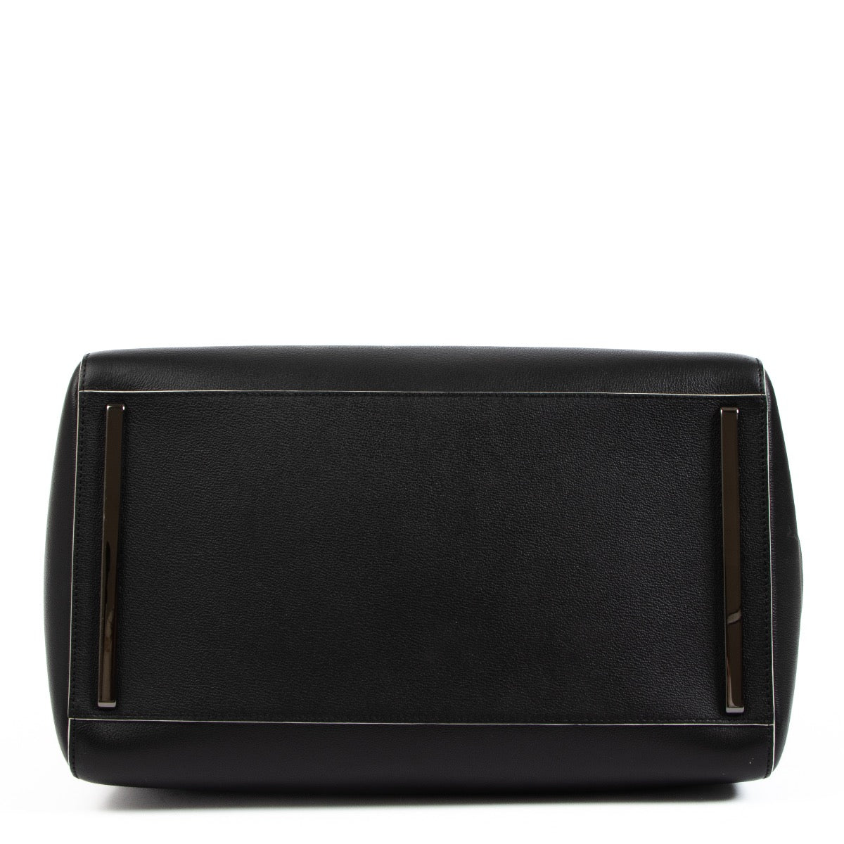 Shop safe online at Labellov in Antwerp this 100% authentic second hand Delvaux Rodeo Bicolor Simplissime Tote