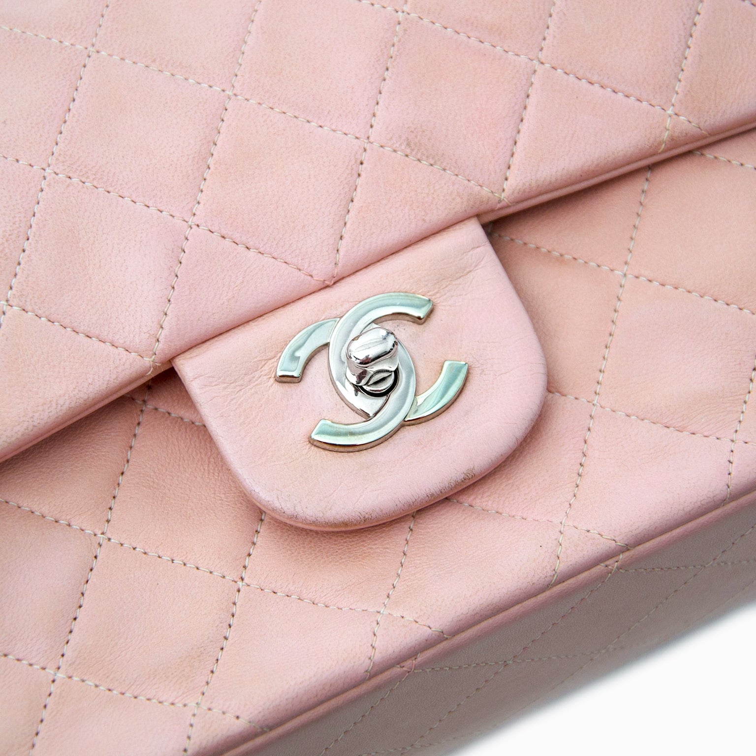 Acheter sac de main de Chanel chez LabelLOV, Anvers.