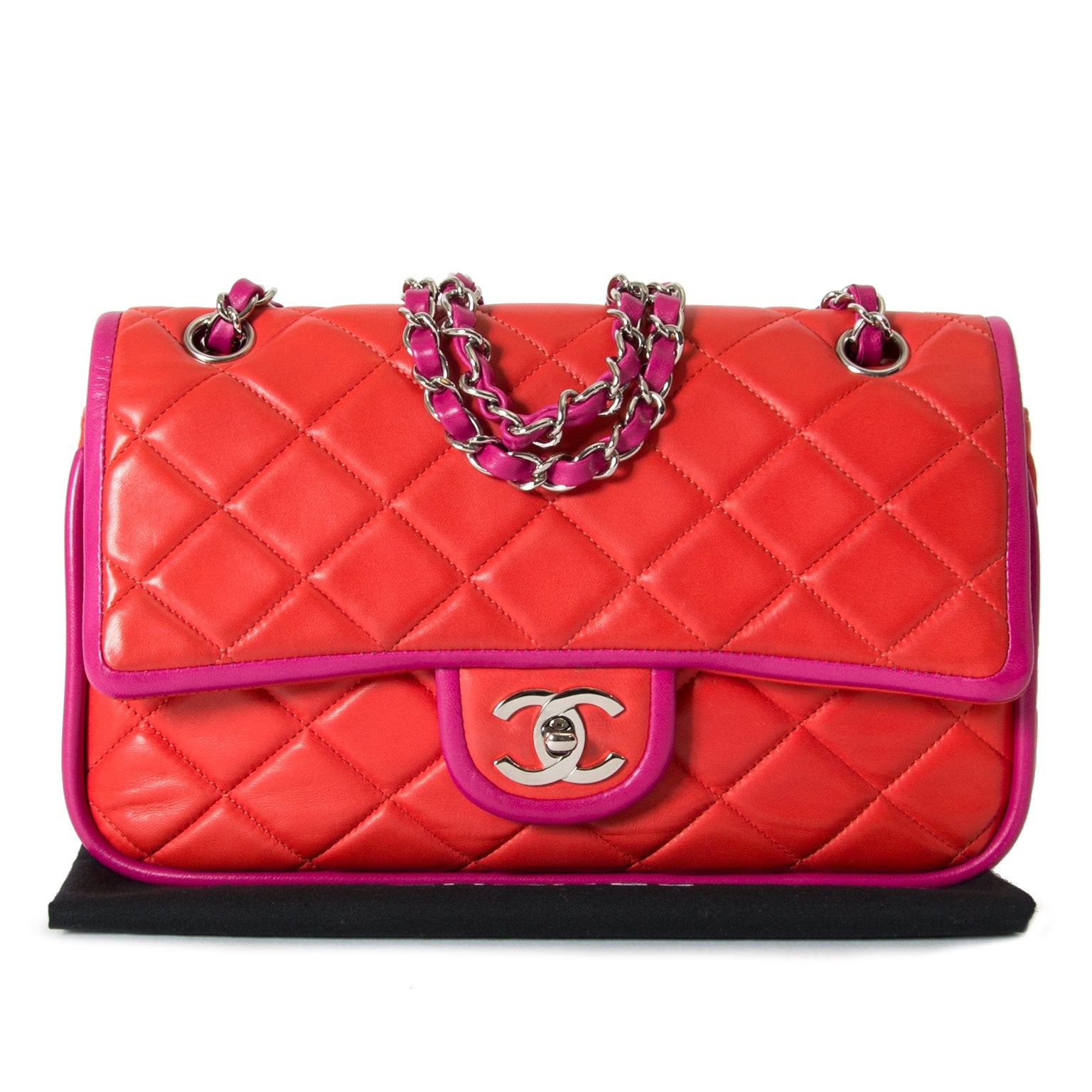 Chanel Bicolor Classic Flap Bag Medium now for sale at labellov vintage fashion webshop belgium