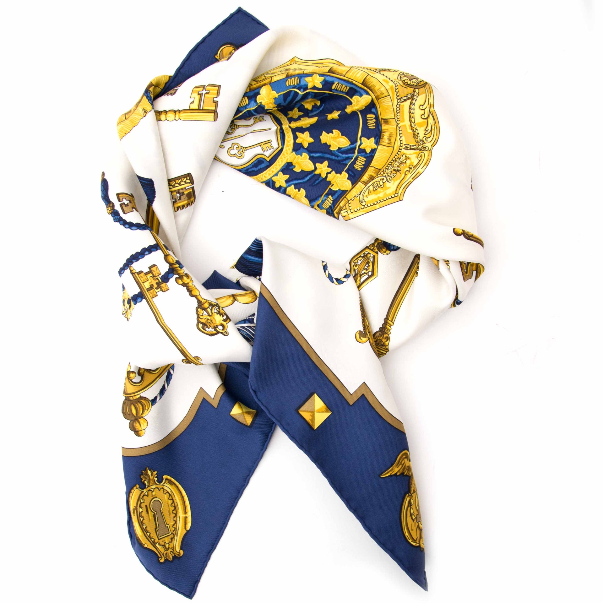 Buy now online your secondhand Hermès Silk Scarf Carré Les Clefs on labellov.com