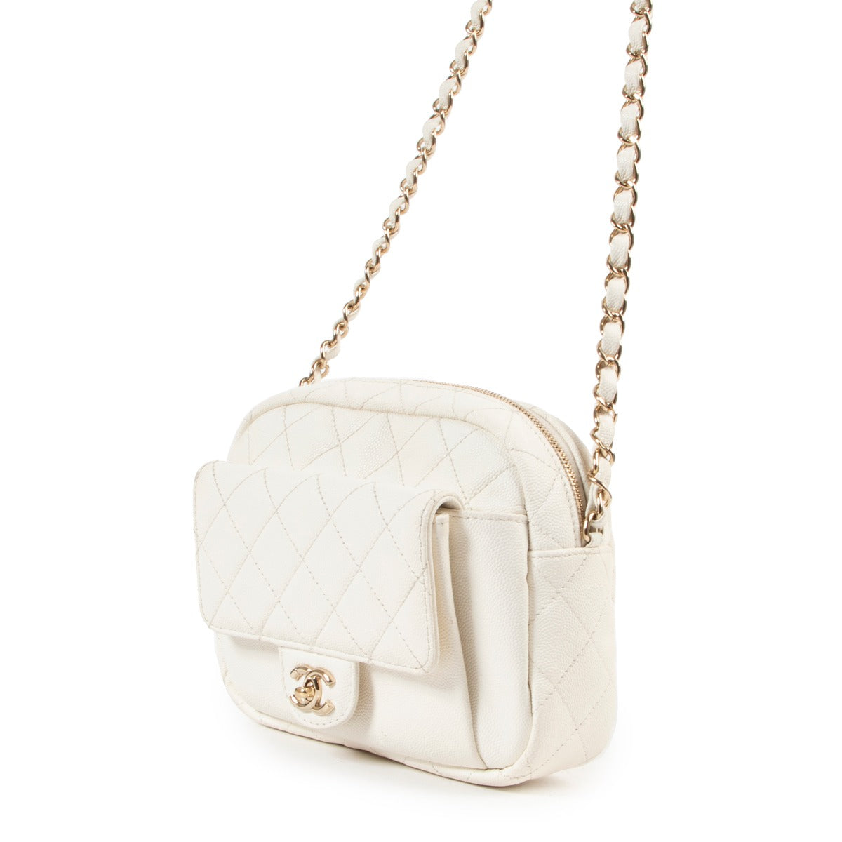 Cute Chanel bag on Labellov safe website