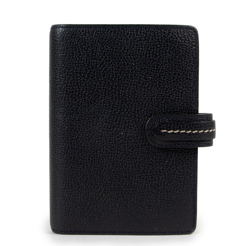 Shop now your favorites pre-loved designer accessoires, at Labellov.
