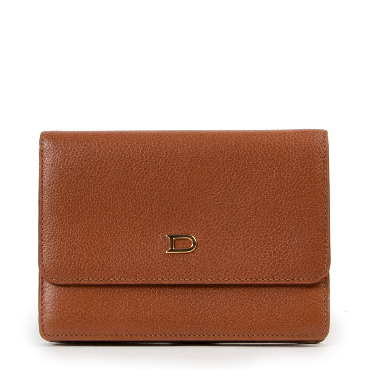 Buy and sell your designer items for a reasonable price at Labellov Luxury online or in store.