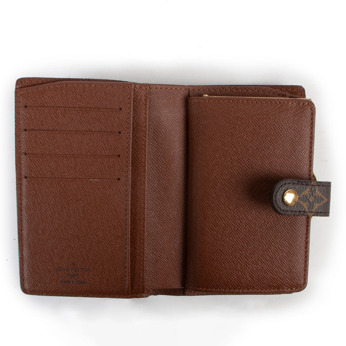 Shop now for pre-loved authentic designer Wallets, at Labellov.
