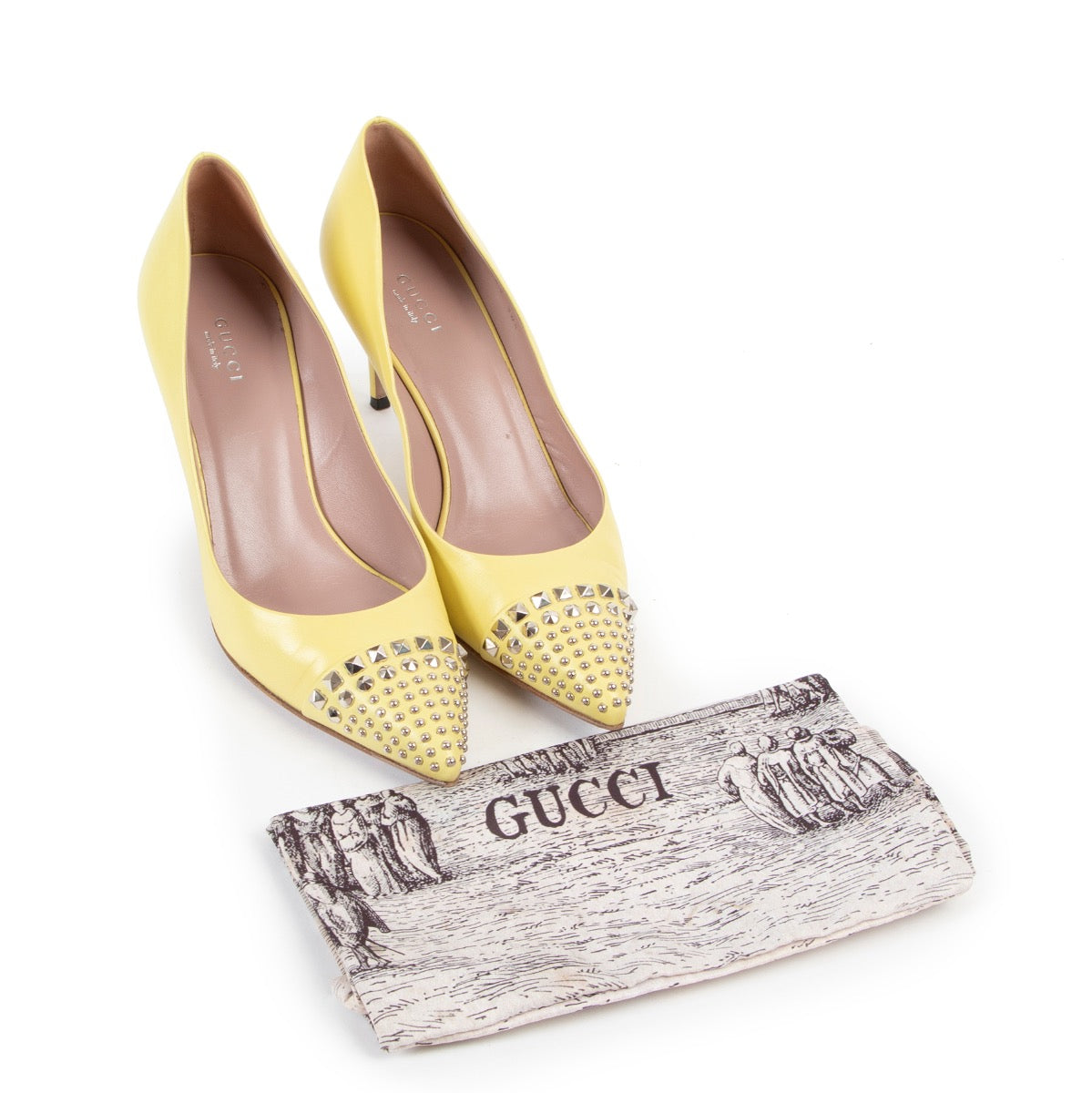 Shop safe online at Labellov in Antwerp these 100% authentic second hand Gucci Yellow Pumps - Size 38,5