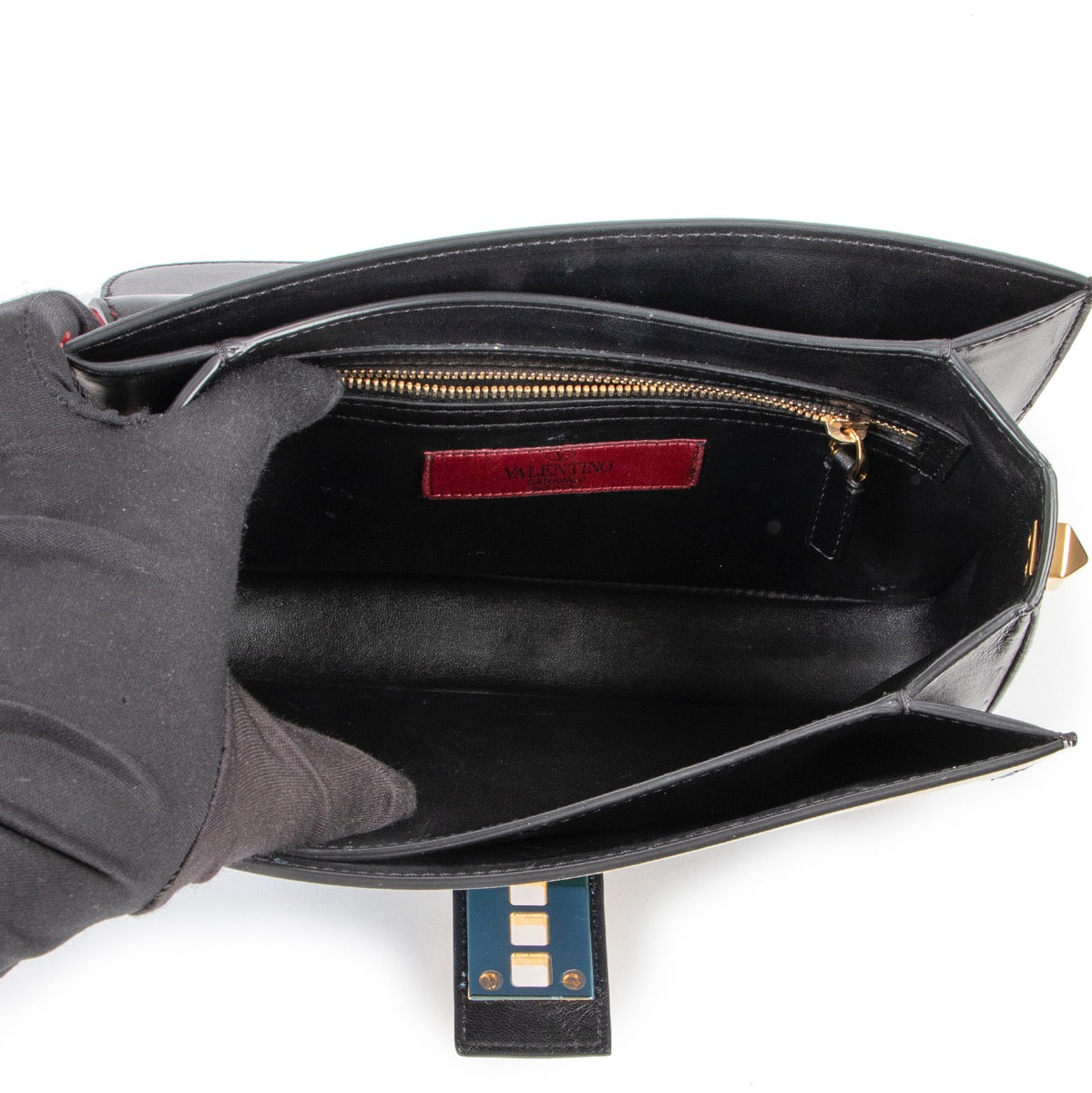 Shop safe online at Labellov in Antwerp this 100% authentic second hand Valentino Striped Multicolor Leather Crossbody
