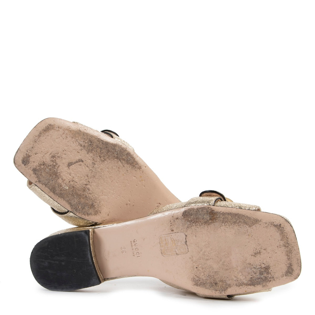 Gucci GG Gold Slippers - Size 38 at Labellov online or in store in good quality and with small sign of use.