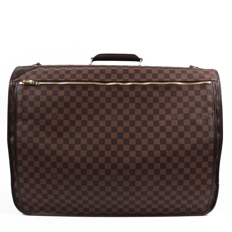 Buy an authentic second-hand Louis Vuitton Damier Ebene Canvas Garment Bag in very good condition at Labellov in Antwerp.