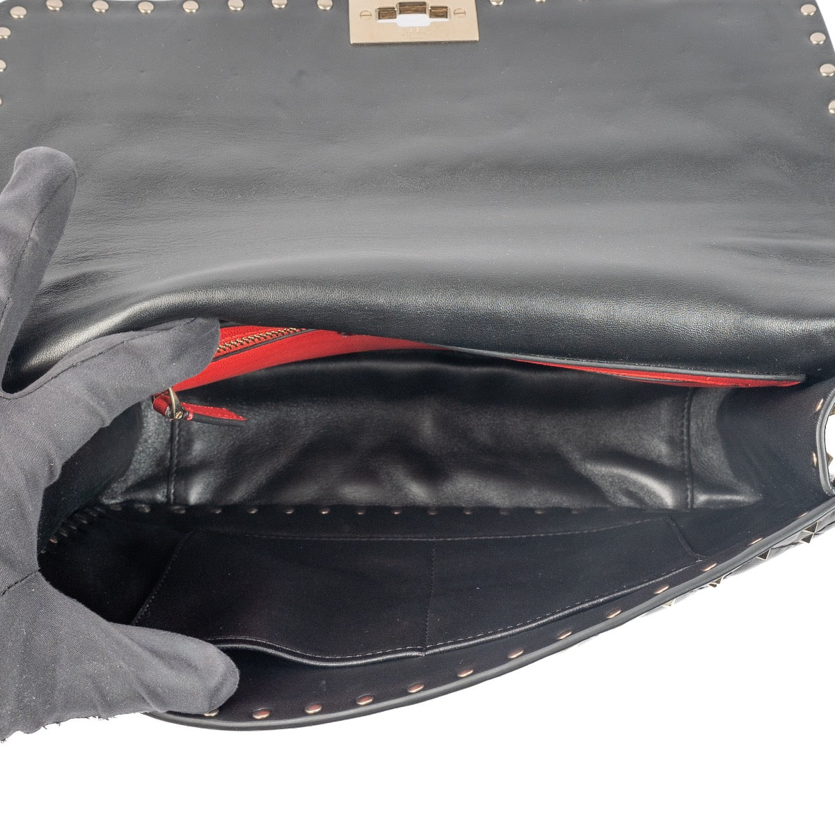 Shop 100% authentic second-hand Valentino Black Rockstud Top Handle on Labellov.com