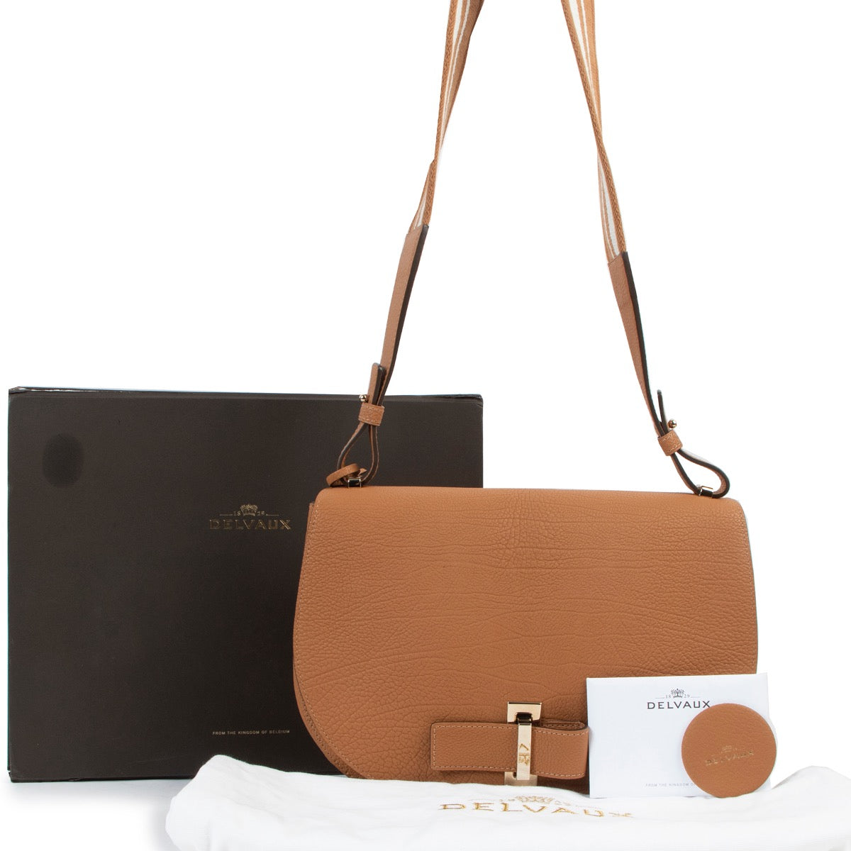 Shop safe online at Labellov in Antwerp this 100% authentic second hand Delvaux Le Mutin Végétal Crispy Calf Cognac Crossbody