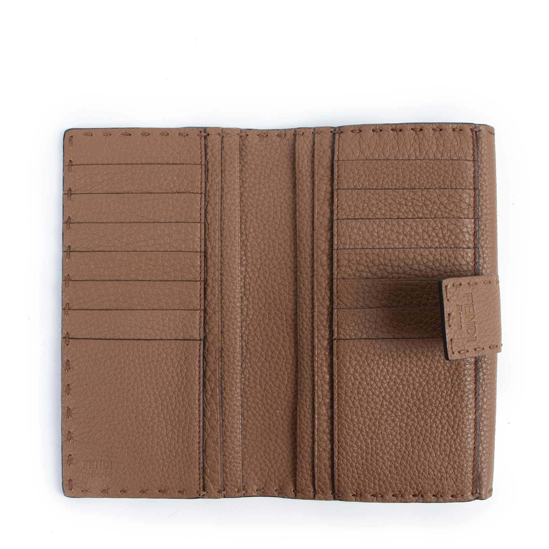 acheter en ligne seconde main Fendi Cognac Grained Leather Peekaboo Wallet