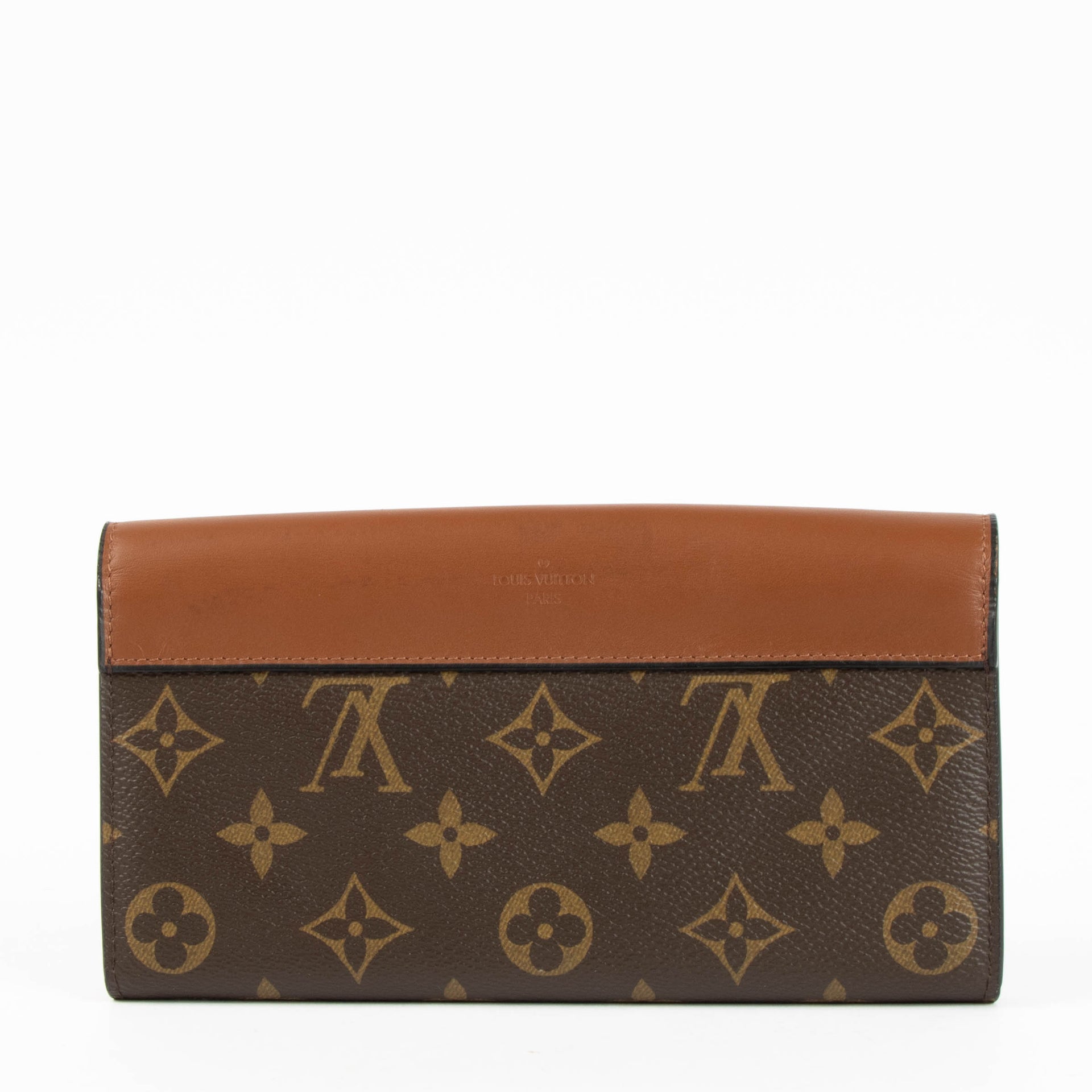 Shop the authentic Louis Vuitton Monogram Sarah Tuileries Wallet second hand on Labellov.com