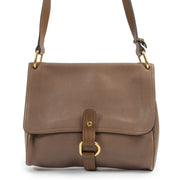 Authentieke Delvaux Taupe Flap D bag aan de juiste prijs in alle veiligheid bij Labellov Antwerpen