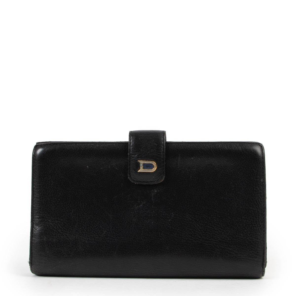 Shop safe online at Labellov in Antwerp this 100% authentic second hand Delvaux Black Wallet