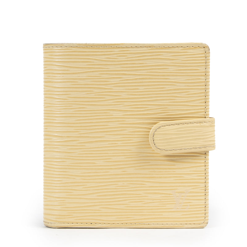 Louis Vuiton Cream Epi Wallet for the best price at Labellov secondhand luxury