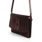 Delvaux Vintage Burgundy Suede Crossbody Bag pour le meilleur prix chez Labellov à Anvers Belgique