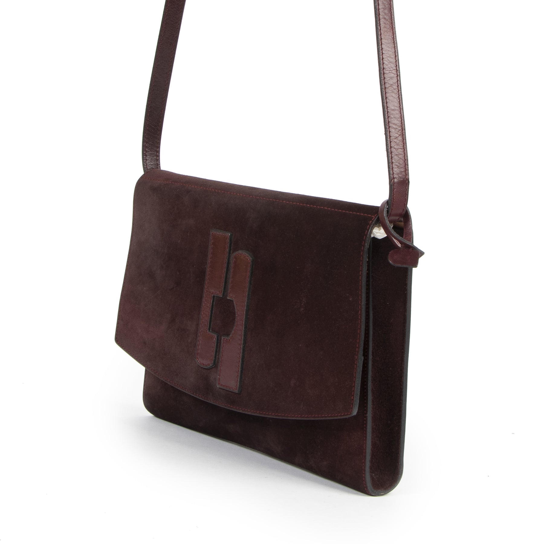 Delvaux Vintage Burgundy Suede Crossbody Bag pour le meilleur prix chez Labellov à Anvers Belgique