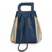 Buy authentic secondhand Delvaux bags at the right price at Labellov vintage webshop. Safe and secure online shopping. Koop authentieke tweedehands Delvaux tassen met juiste prijs bij Labellov. Achetez en ligne chez Labellov pour le meilleur prix.
