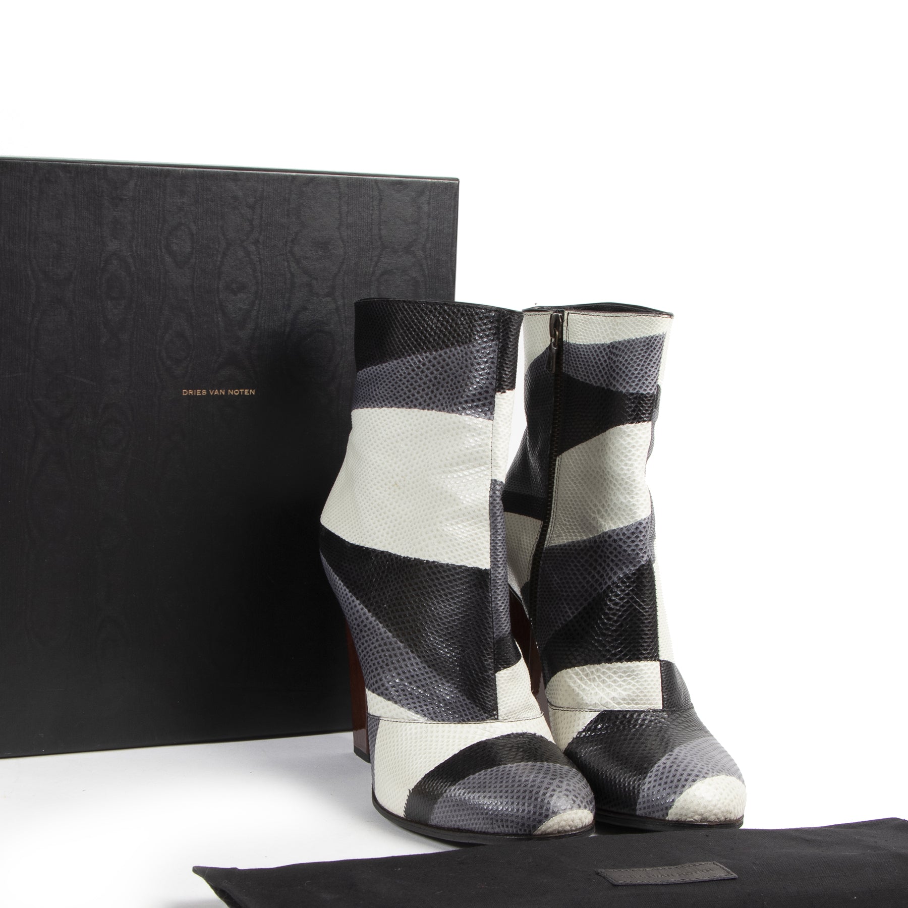 Authentic secondhand Dries Van Noten designer shoes luxury vintage webshop fashion safe secure online shopping