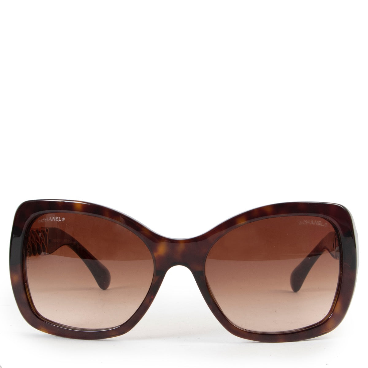 Shop authentic second hand high end designer luxury Chanel Tortoise Square Chain Link Sunglasses 5305 at Labellov.