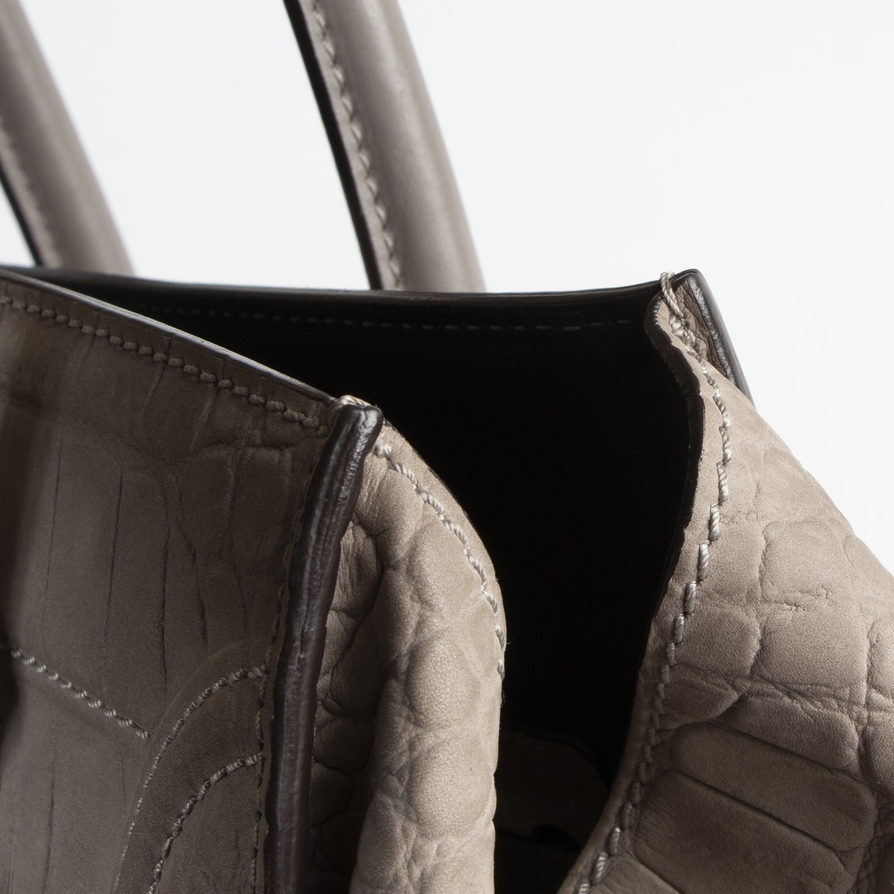 koop online jou tweedehands Celine Medium Grey Croco Embossed Luggage