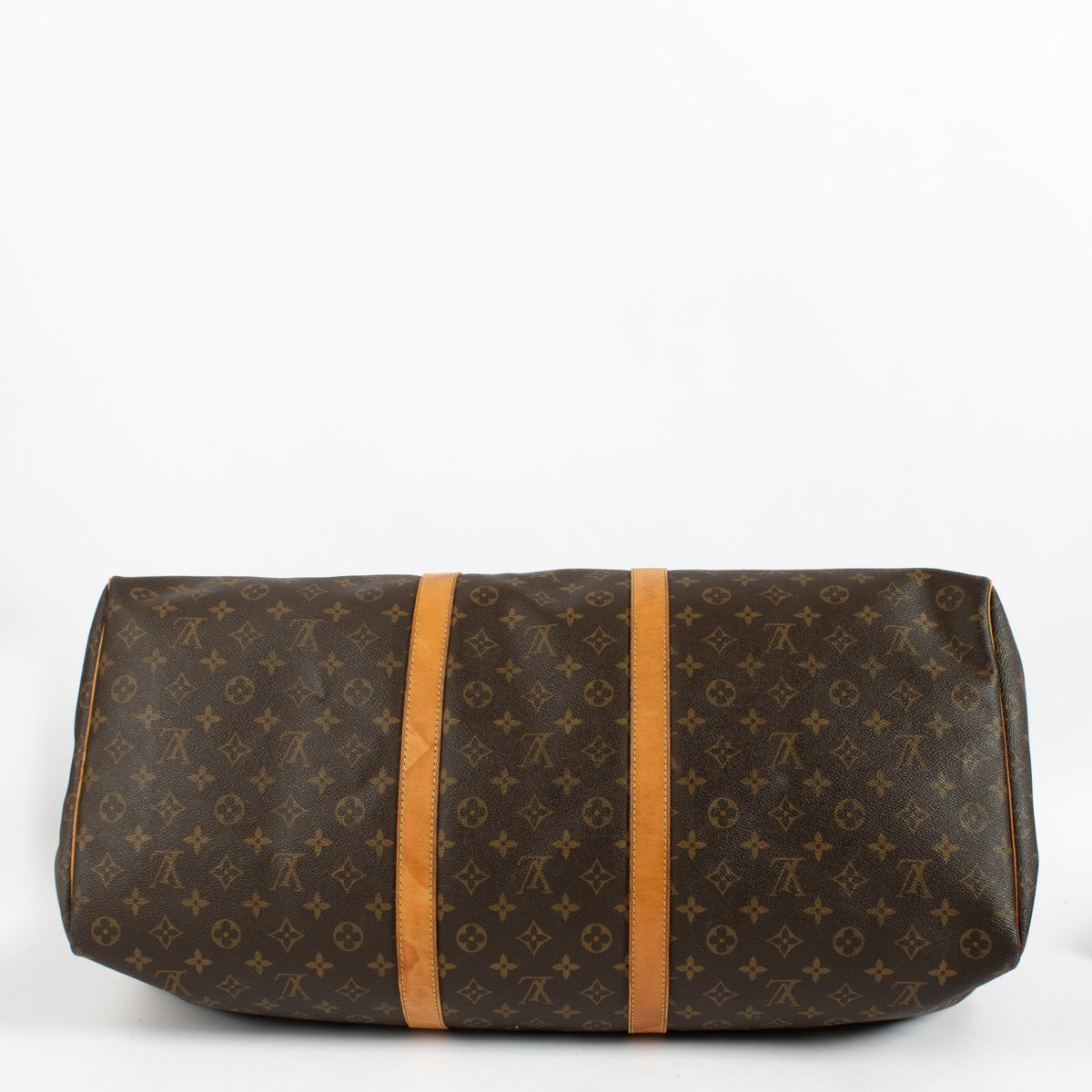 Shop safe online at Labellov in Antwerp, Brussels and Knokke this 100% authentic second hand Louis Vuitton Monogram Canvas Keepall 60