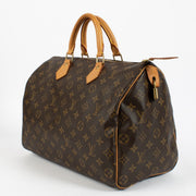 Louis Vuitton Monogram Speedy 35 for the best price at Labellov secondhand luxury in Antwerp and Knokke.