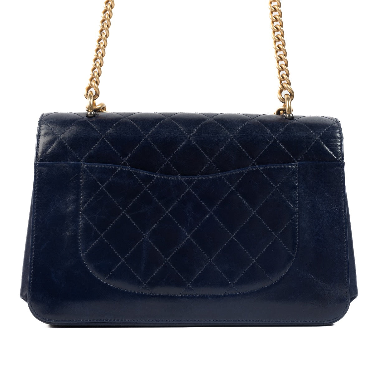 Shop safe online at Labellov in Antwerp, Brussels and Knokke this 100% authentic second hand Chanel Blue Aged Calfskin Flap Bag