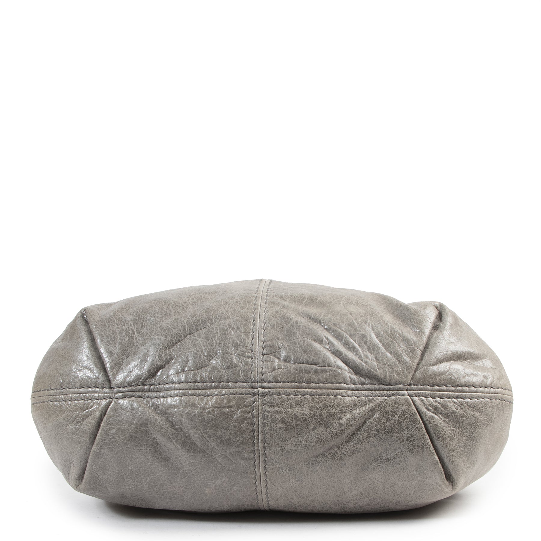 Authentique seconde-main vintage Miu Mis achète en ligne webshop LabelLOV