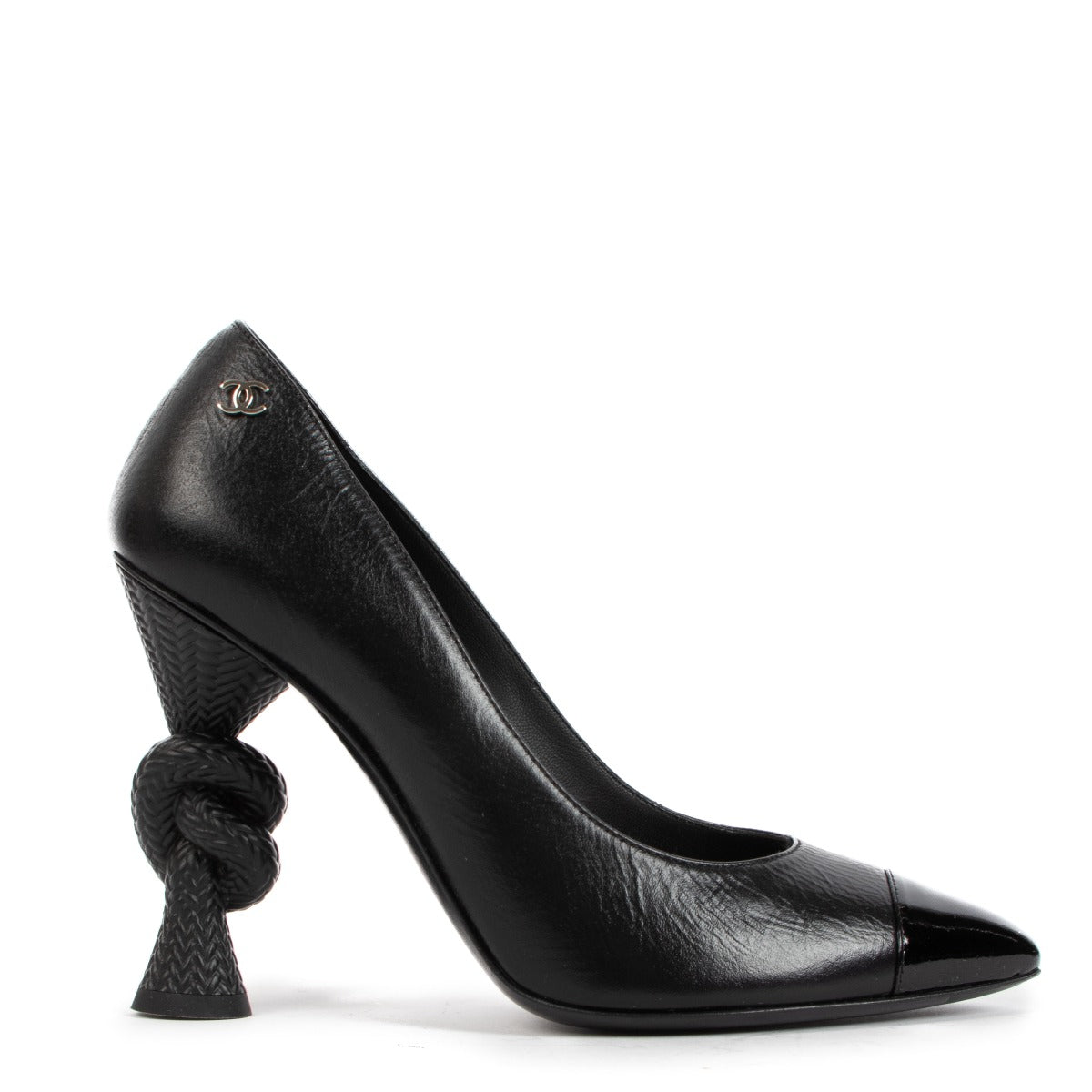 Shop 100% authentic secondhand Chanel 14C Black Leather Knot Detail Pumps - Size 36 on Labellov.com.