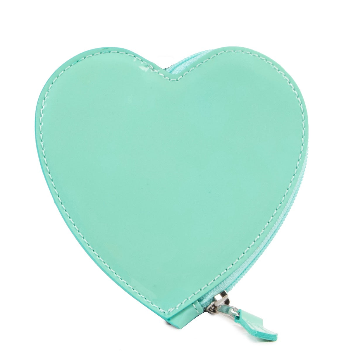 Shop safe online authentic second hand Tiffany & Co Blue Patent Leather Heart Coin Wallet in very good condition and at the right price at Labellov.com.