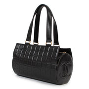 koop veilig online tegen de beste prijs Chanel Black Quilted Cylinder Bag
