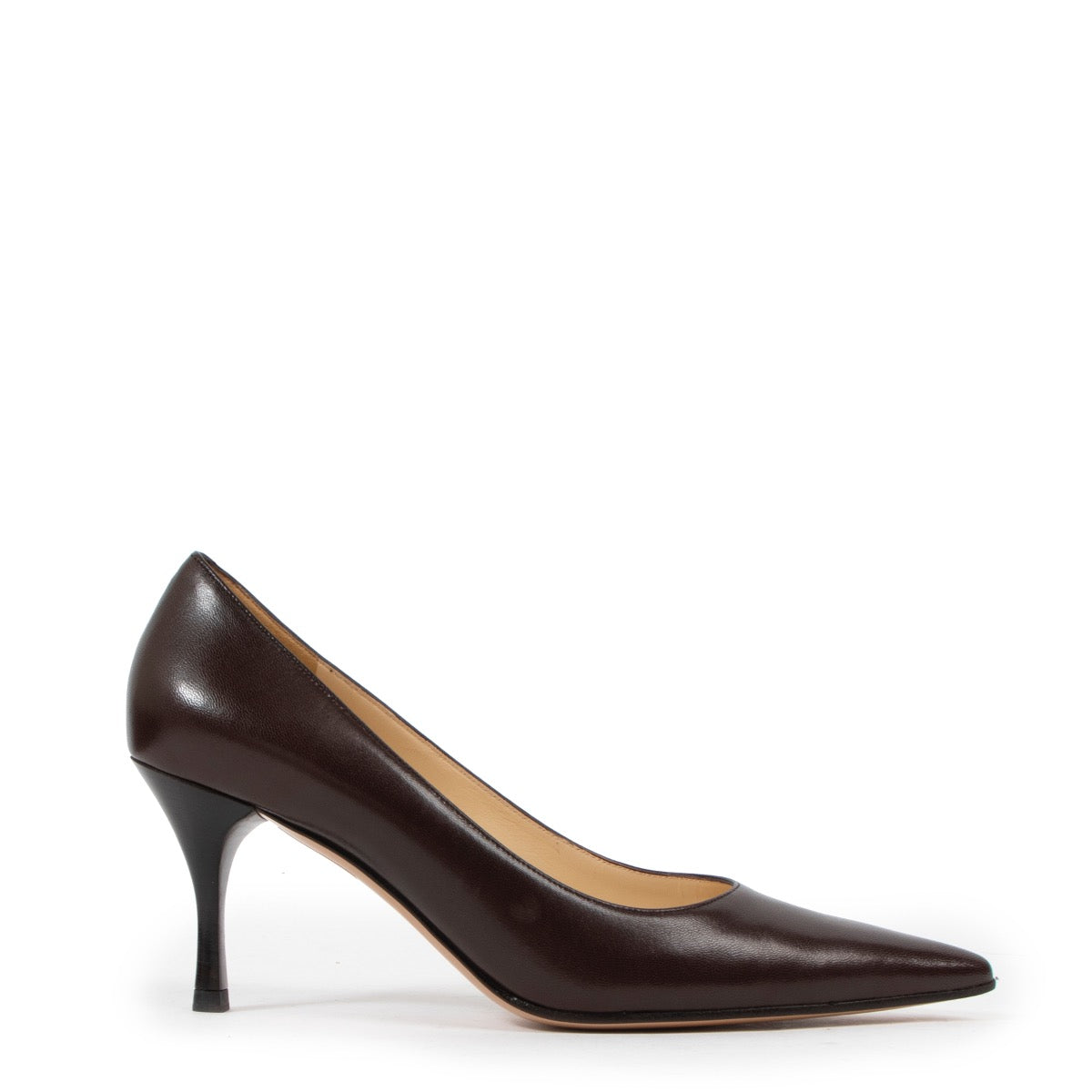 Shop safe online at Labellov in Antwerp this 100% authentic second hand Gucci Brown Leather Pumps - size 36