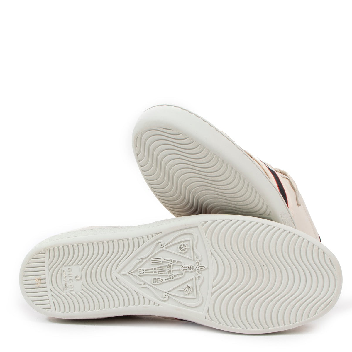 Shop safe online at Labellov in Antwerp this 100% authentic second hand Gucci White Leather Ace Sneakers - size 39,5