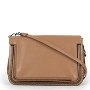Buy online a authentic second hand Bottega Veneta Desert brown crossbody in good condition at labellov in Antwerp.